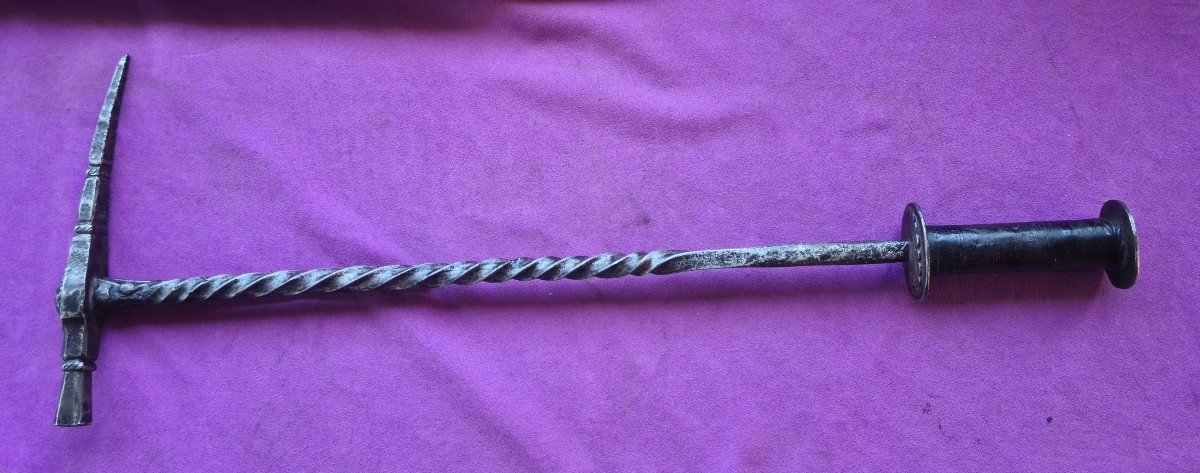 Very Large Germanic War Hammer Circa 1580-photo-2
