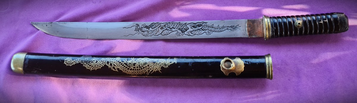 Wakizashi Aîkuchi, Lame Gravée d'un Dragon Japon époque Meiji