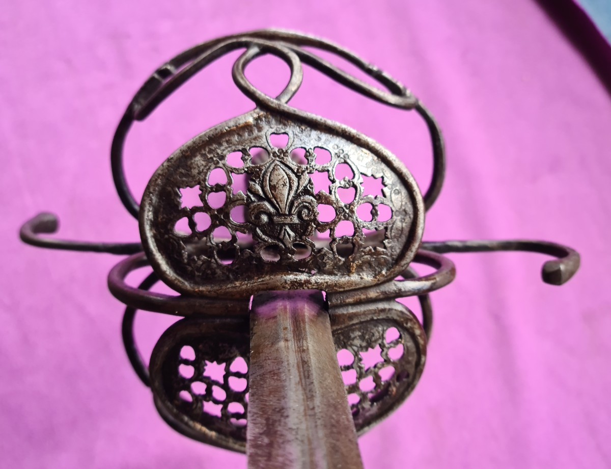 Rapière à branches à décor Fleurs de Lys, 17ème siècle-photo-6