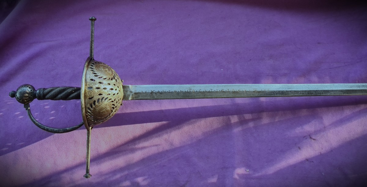Spanish Taza Rapier , Signed Antonio Gutierrez In Toledo-photo-1