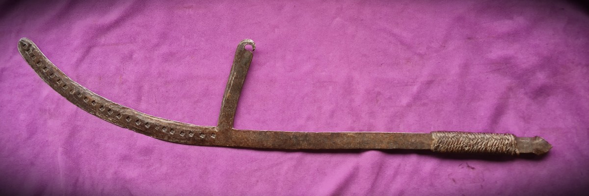Large Antique Throwing Knife From Chad. Sara, Joualland-meynier Mission