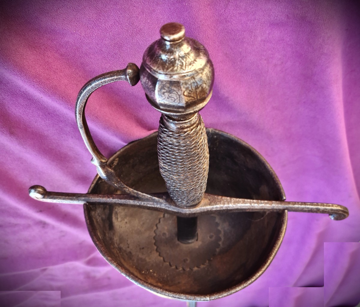 17th Century Germanic Taza Rapier, Blade Engraved With A Motto-photo-1