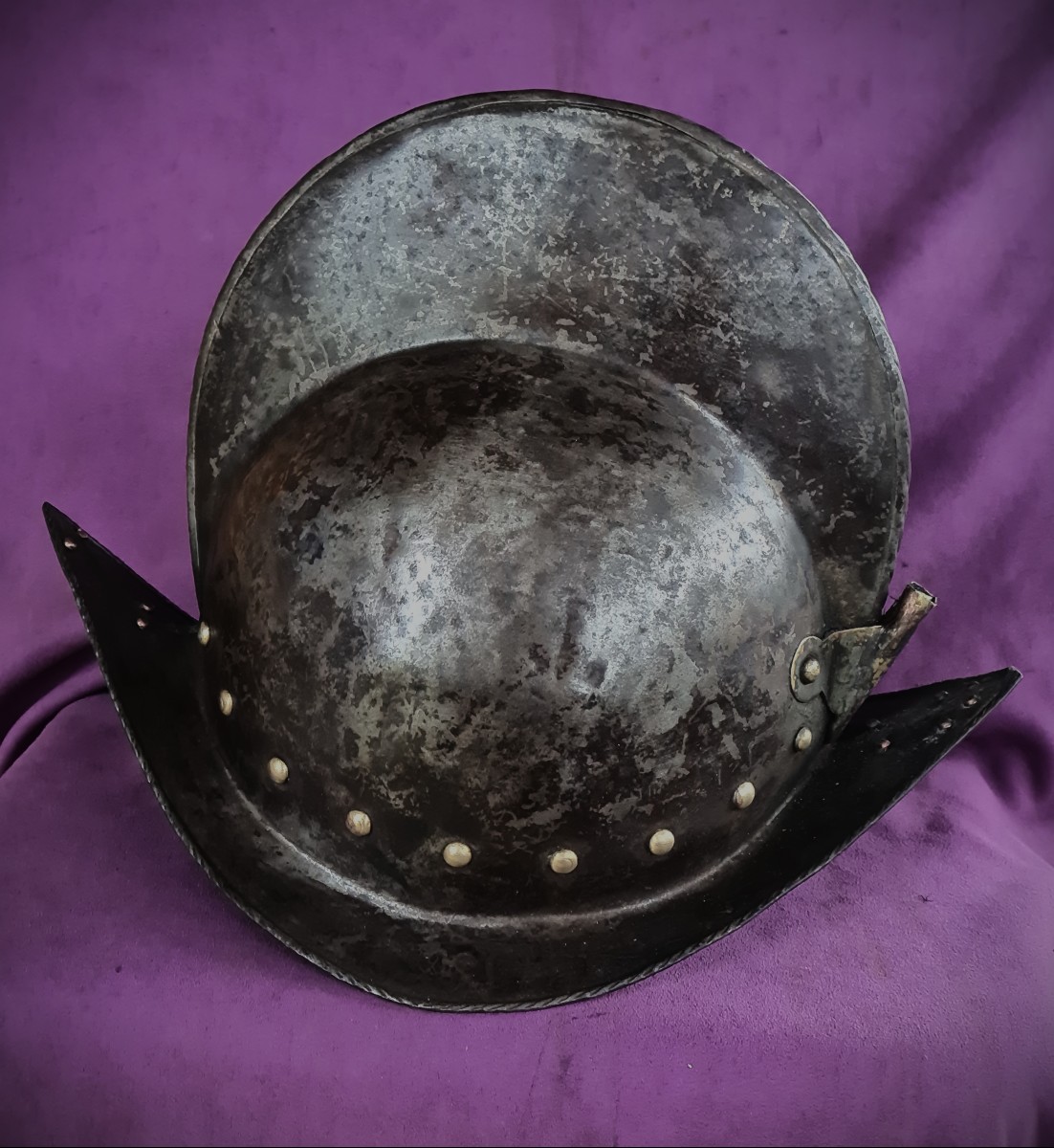 Morion espagnol, construit en 2 parties 17ème siècle