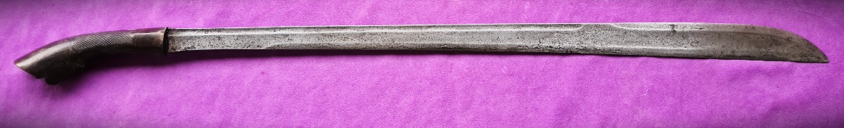 Big Size Indonesian Saber Known As "klewang" 19th Century