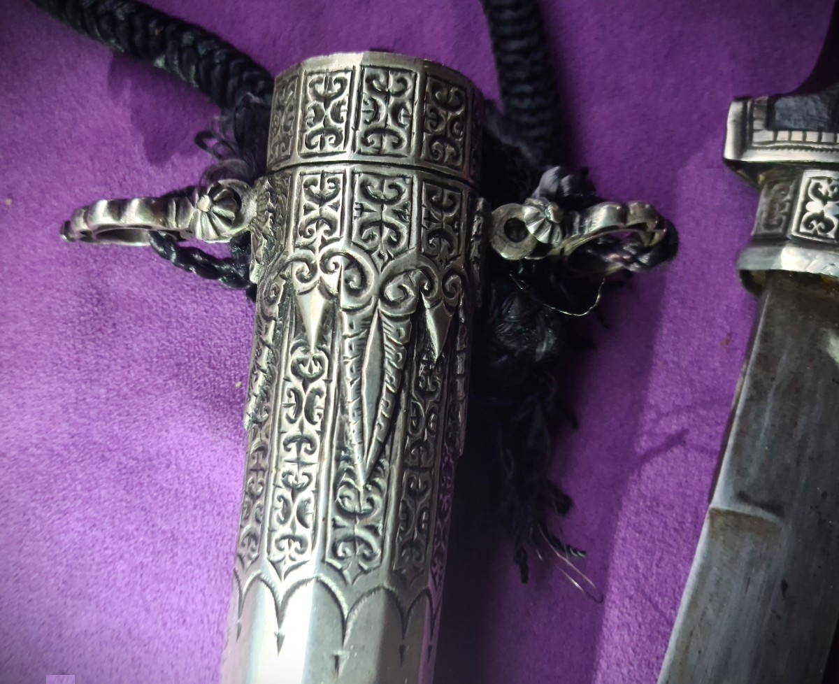 Koummya marocaine ancienne  finement ciselée .  Vers 1900-photo-3