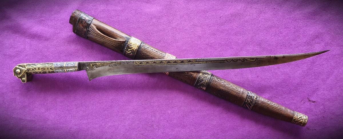 Large, High-quality Flissa Dagger, Kabylie, 19th Century 