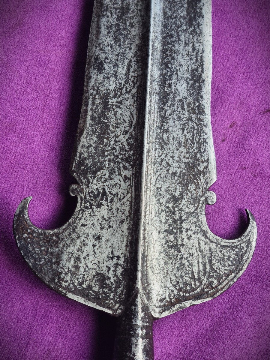 Large Engraved Partisan, 16th Century-photo-4