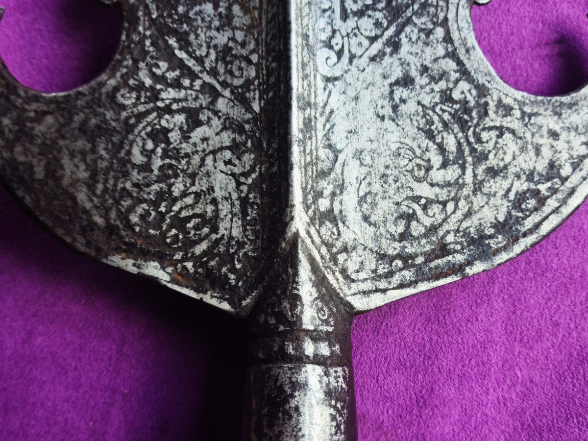 Large Engraved Partisan, 16th Century-photo-2