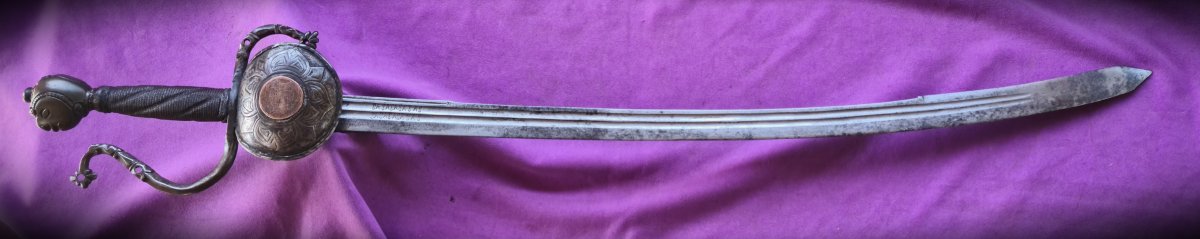 Grand sabre Hongrois au blason des Both de Bajna