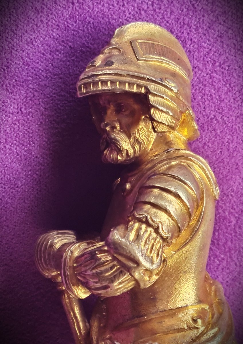Dague d'honneur avec représentation de guerrier en bronze doré-photo-2