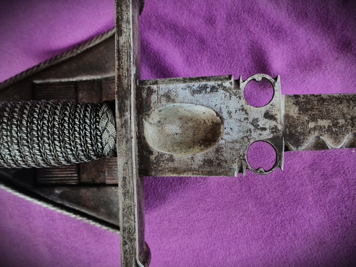 Spanish Left-handed Dagger With A Sail-shaped Hilt, Featuring A Coat Of Arms. -photo-3