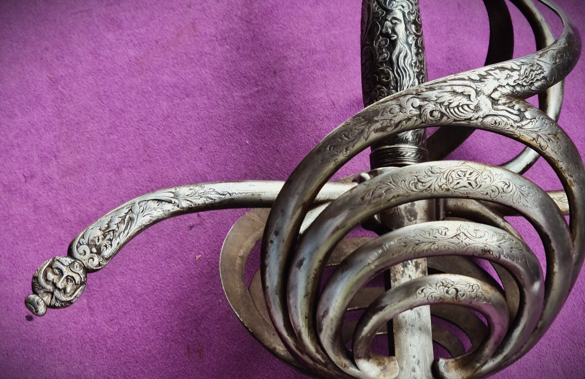 Grande Rapière d'Honneur ciselée ambidextre  (pour gaucher?) -photo-7