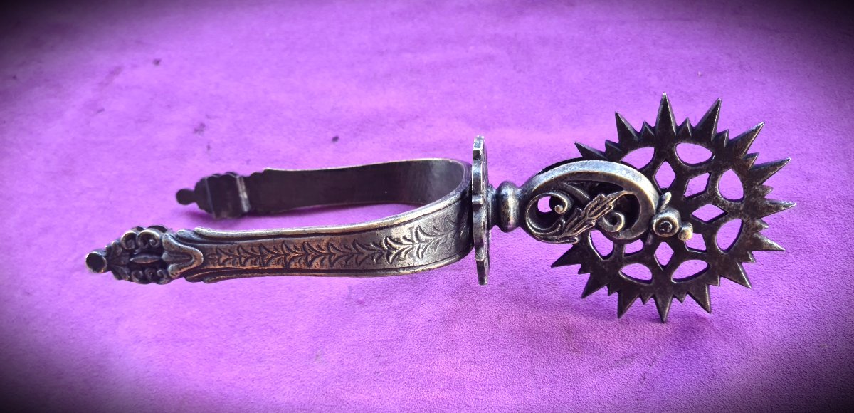 Large Argentine Spur Made Of Silver-plated Bronze And Steel, 19th Century
