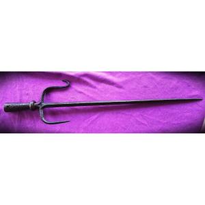 Très grande Corsèque à croc  dite "SAQUEBUTE" 16ème siècle