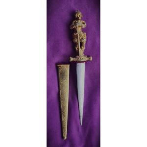 Dague d'honneur avec représentation de guerrier en bronze doré