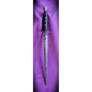 Large 17th-century Italian Stiletto, Known As "artillery" Stiletto