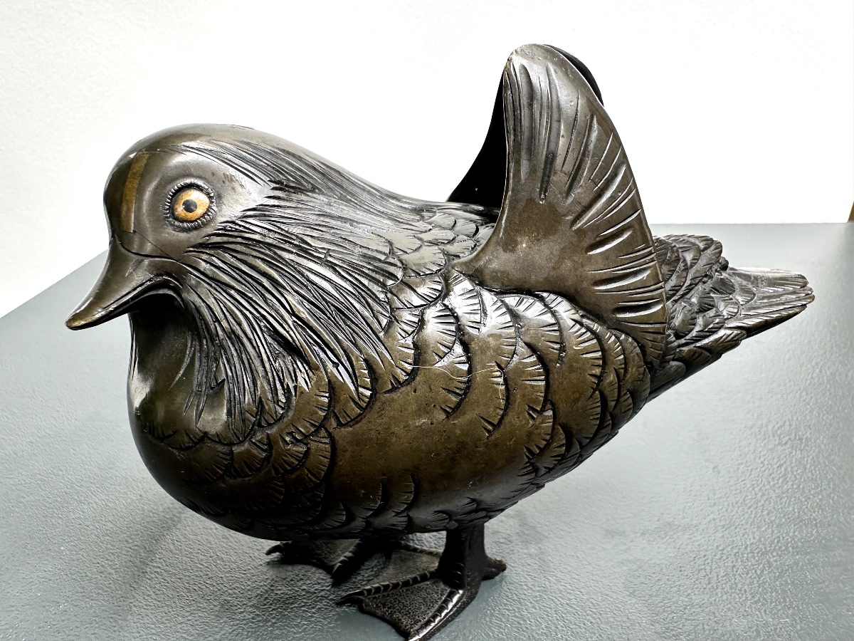 Une paire d'okimono en bronze japonais représentant des canards mandarins-photo-1