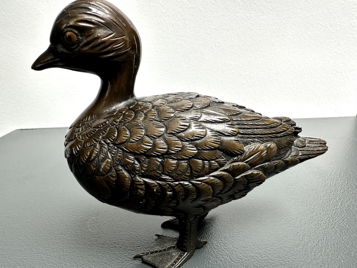 Une paire d'okimono en bronze japonais représentant des canards mandarins-photo-2
