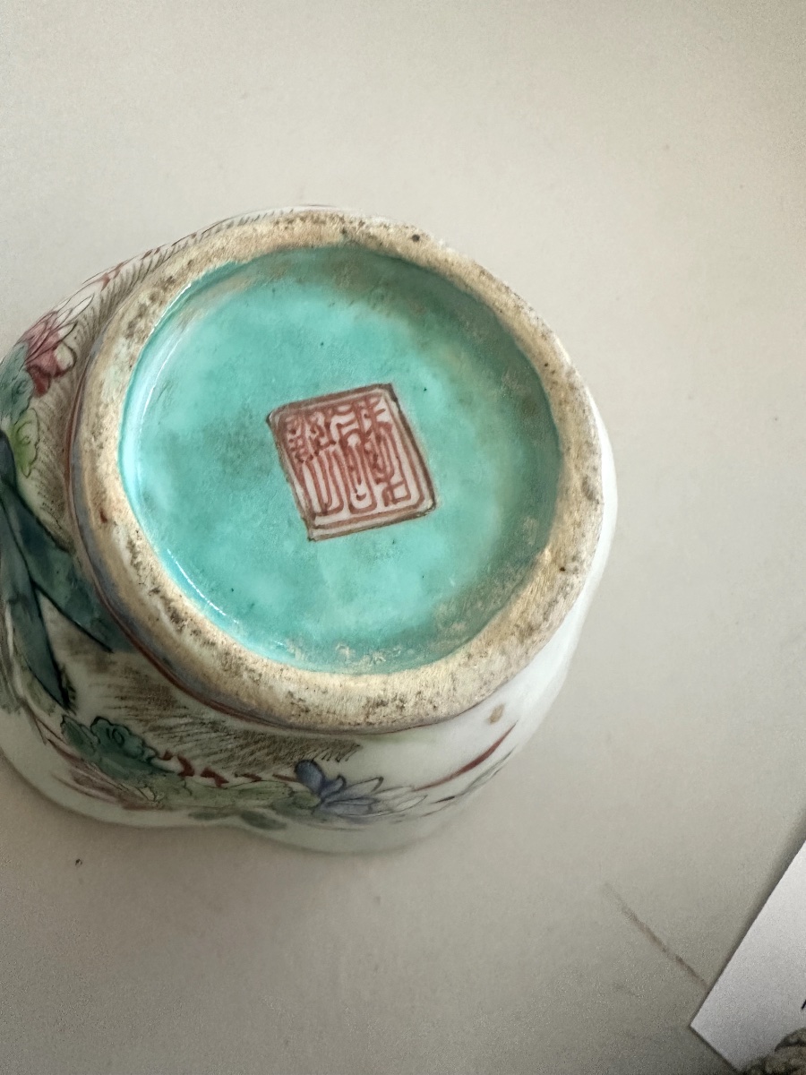 Two Miniature Chinese Porcelain Bowls-photo-3
