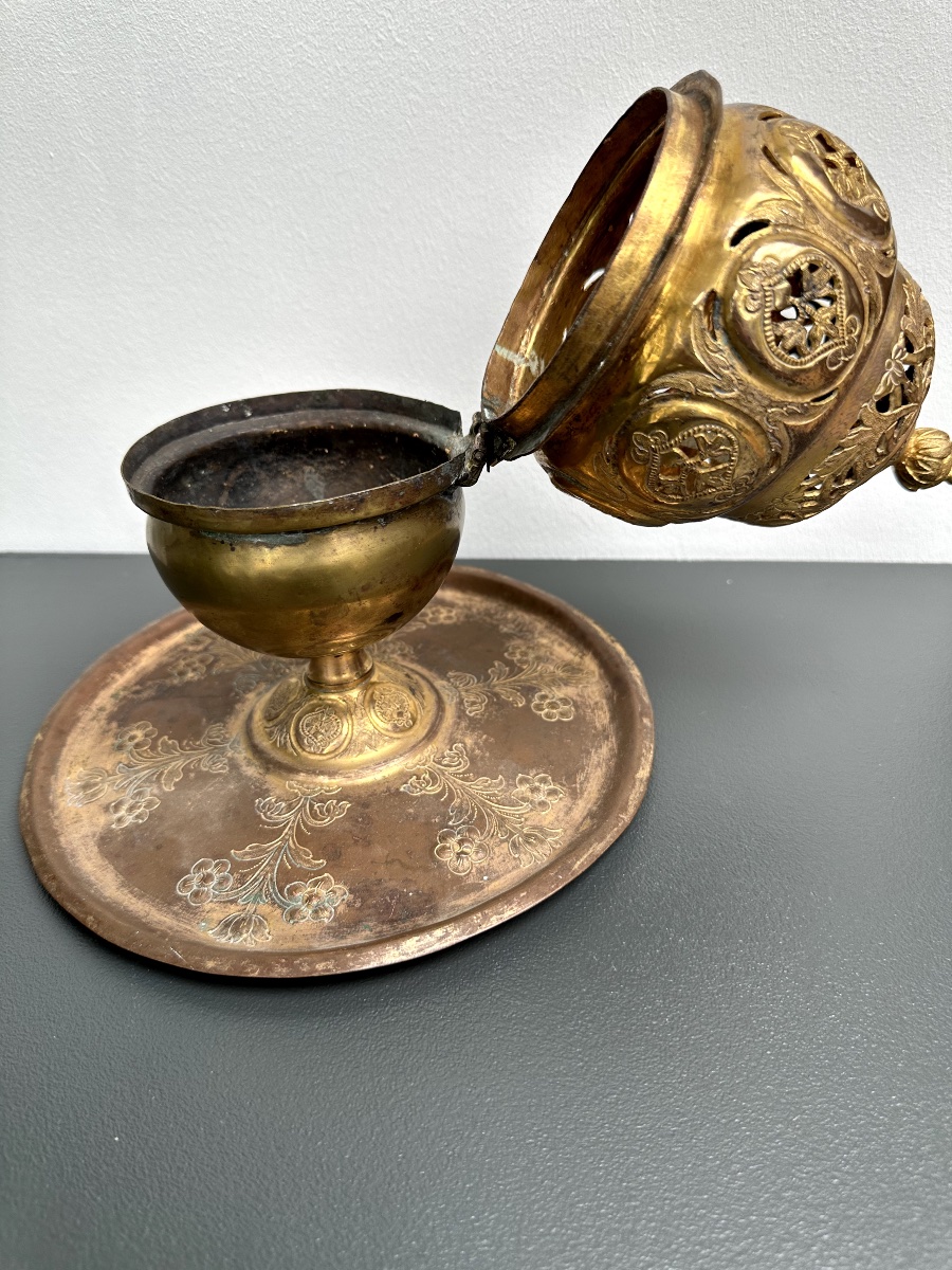 An Ottoman Incense Burner Made Of Gilded Copper (tombak), 18th Century-photo-1
