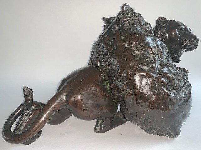 Outstanding 19 Century Meiji Japanese Bronze Okimono group: Tiger and Bear-photo-2