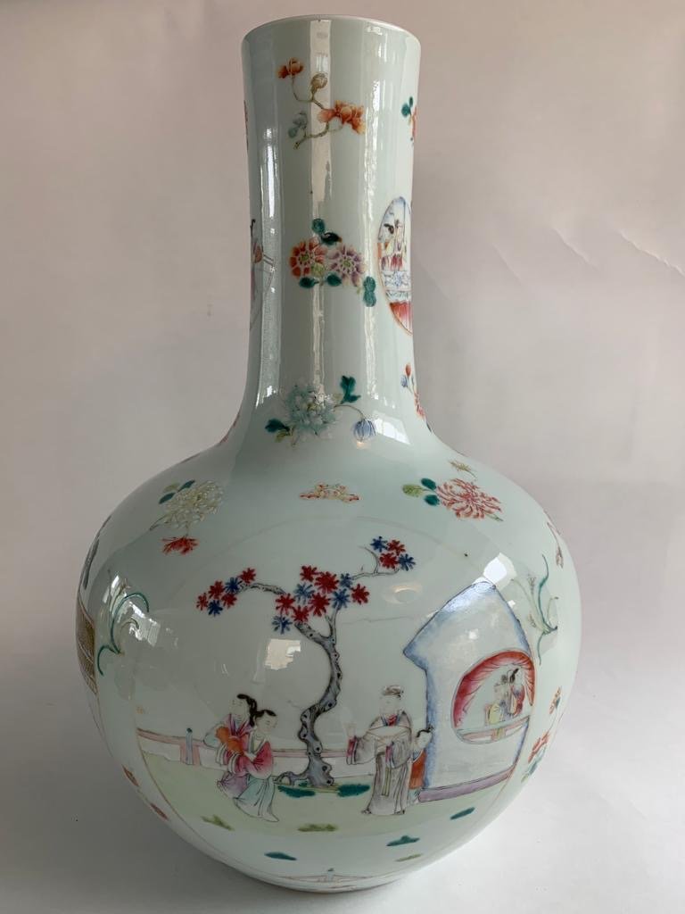 Large & Important 19th Century Famille Rose Bottle Vase -photo-4