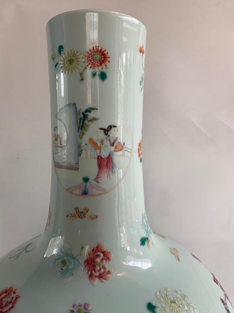 Large & Important 19th Century Famille Rose Bottle Vase -photo-7