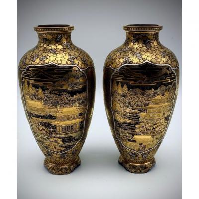 Exceptionnelle Paire De Vases Incrustés De Fer, d'Or Et d'Argent De Komai Otojiro. Fin XIXe
