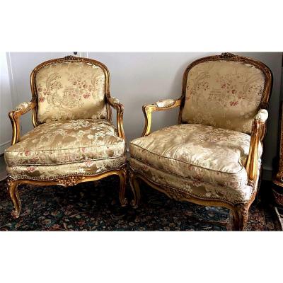 Paire De Fauteuils à Dossier Plat, En Bois Doré. XIX Siècle