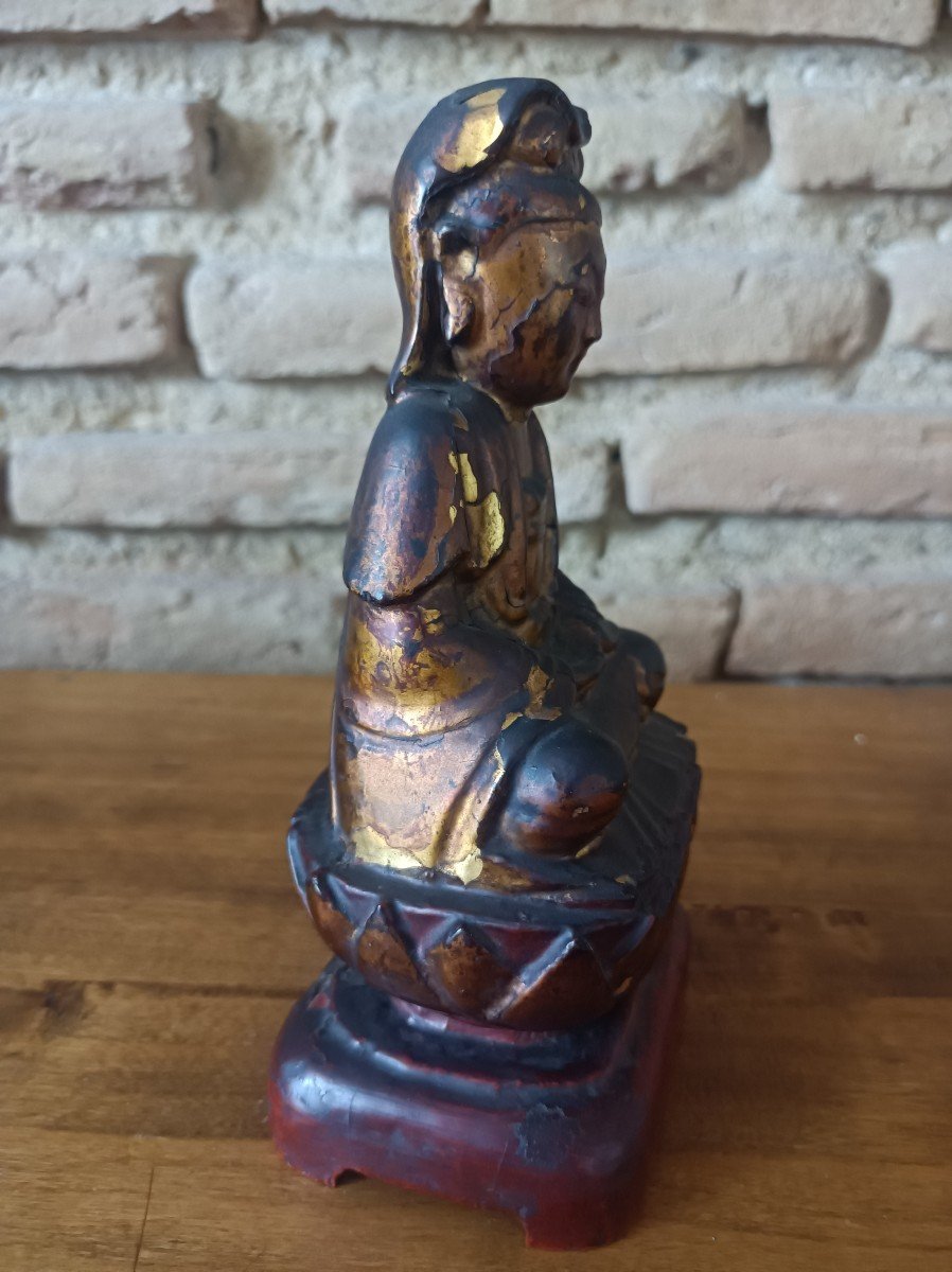 China Guanyin Statue In Golden Lacquered Wood, Seated In Padmasama XVIII XIX -th Century-photo-2