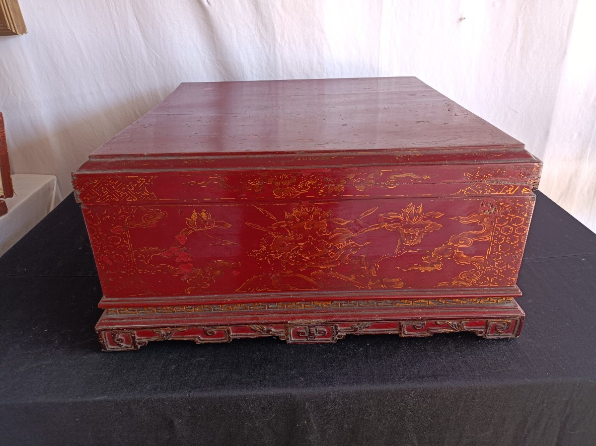 China Red And Gold Lacquered Wooden Chest, 19th Century