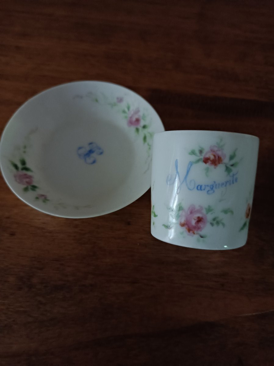 Porcelain Coffee Cup With Floral Decoration Handmade By Dr. Frederic Lépine Signed Dated 1875-photo-5