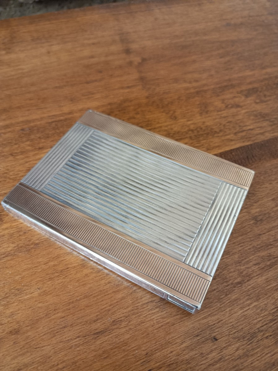 Etui à cigarettes art deco en or jaune 18K et argent massif  Signé Puiforcat France