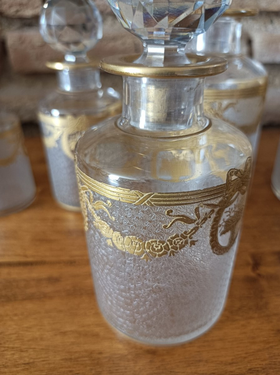Série de 7  Flacons et 1 poudrier en Cristal de St Louis modèle Sapho  XIXe siècle-photo-6