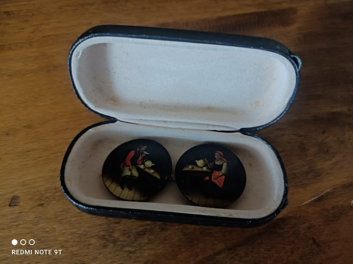 Pair Of Lacquered And Painted Bronze Collar Buttons, Imperial Russia, 19th Century