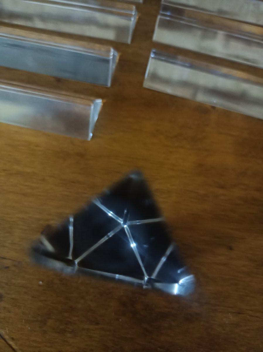 Baccarat 12 Crystal Knife Rests, Triangular Shape, Stamped-photo-1