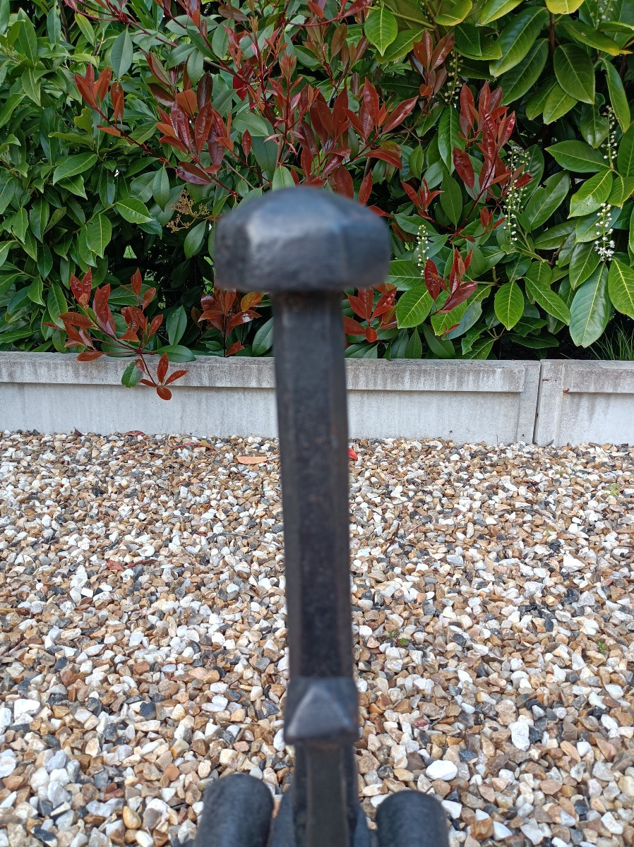 Paire de chenets en fer forgé d'époque 18ème siècle-photo-4