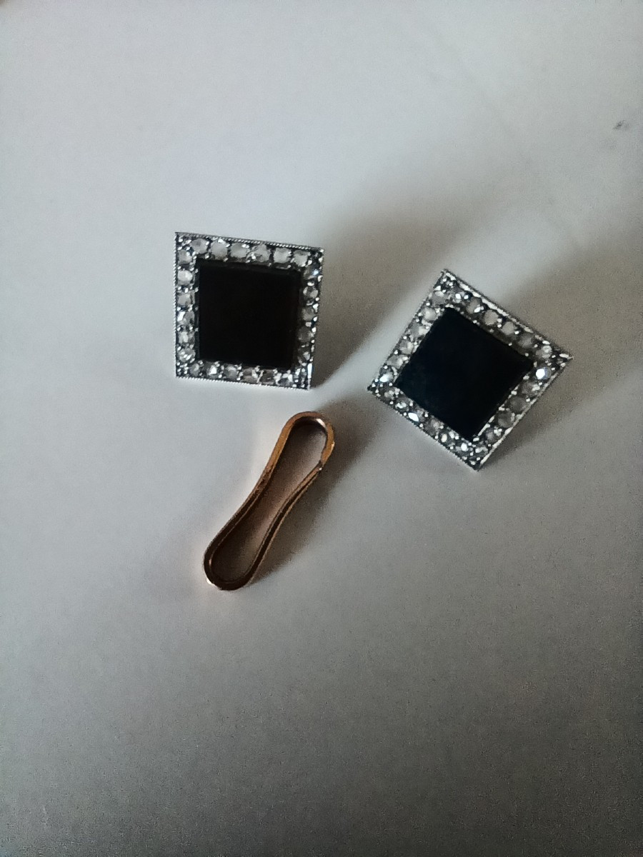 Art Deco Cufflinks In Platinum, Rose-cut Diamonds, Onyx And 18-carat Gold-photo-1