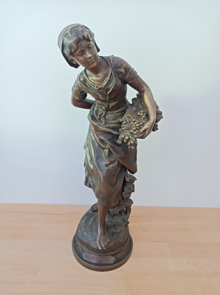 Mathurin MOREAU (1822-1912)  la Grappilleuse Sculpture en bronze  XIXe siecle