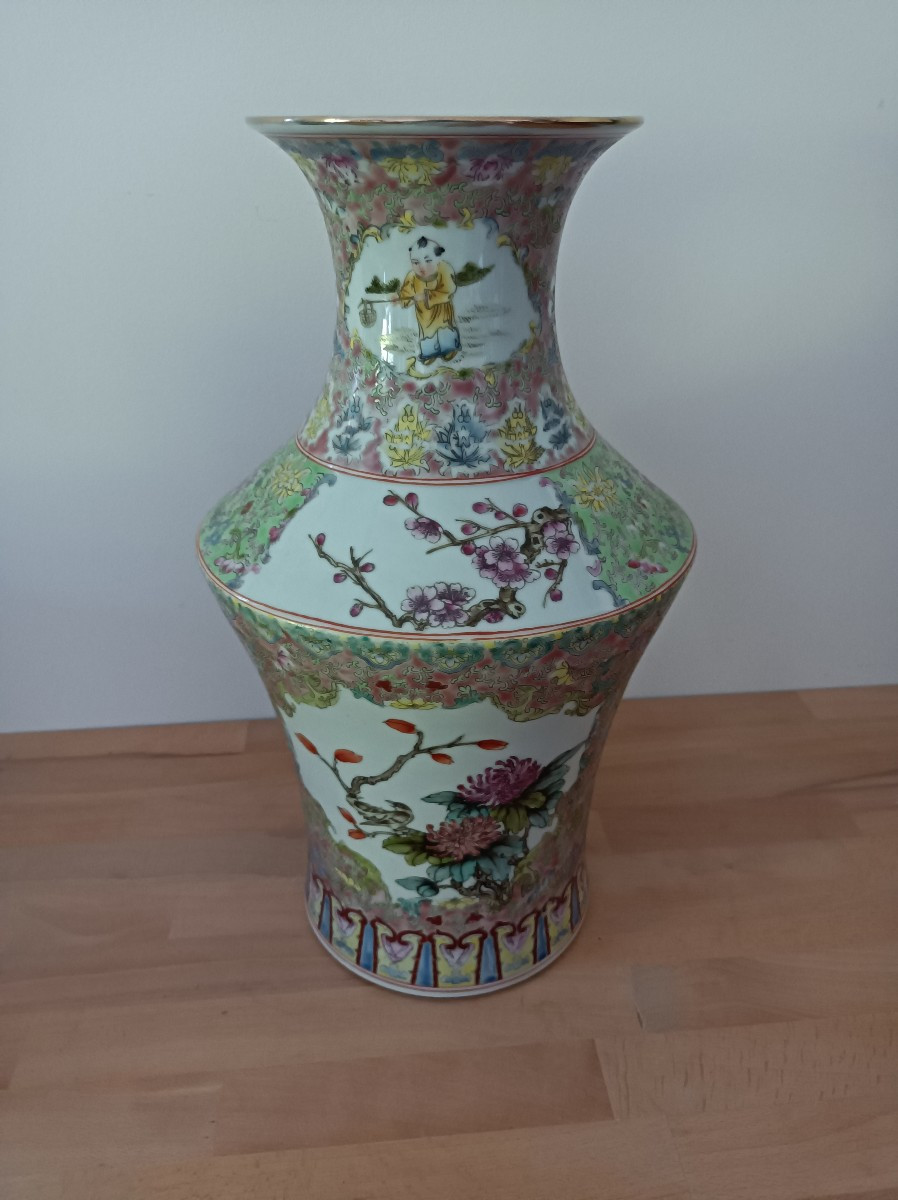 Vase chinois en porcelaine de canton Époque de la République - Minguo (1912-1949)