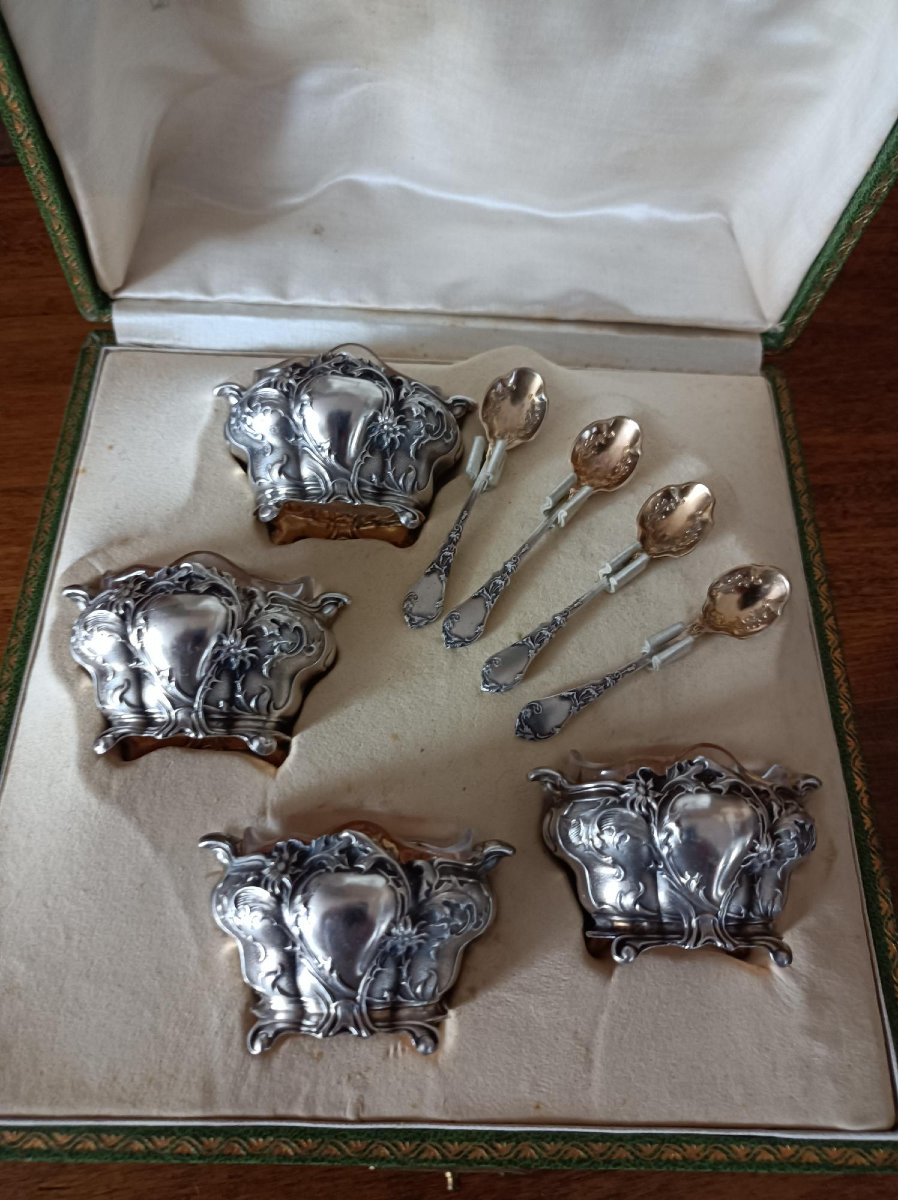 Set Of 4 Salt Cellars And Their Solid Silver Scoops – Louis Coignet, 19th Arrondissement, Paris -photo-2