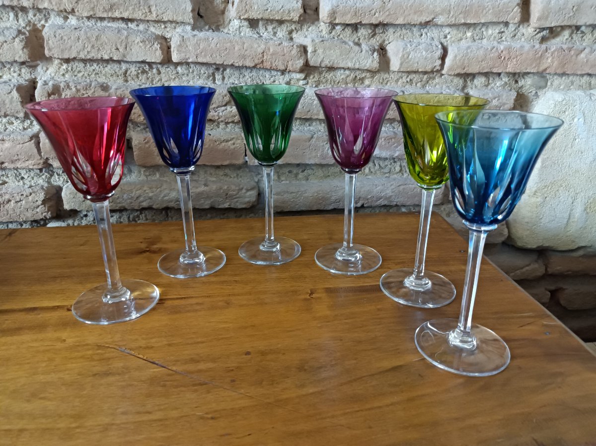 Saint Louis: 6 verres en cristal de couleur ,”Roemer” modele Cerdagne
