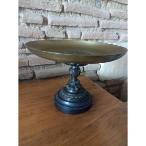 Coupe Sur Pied Napoléon III  En Bronze Décor à l'Antique d'angelot et de nymphe  XIXe Siècle