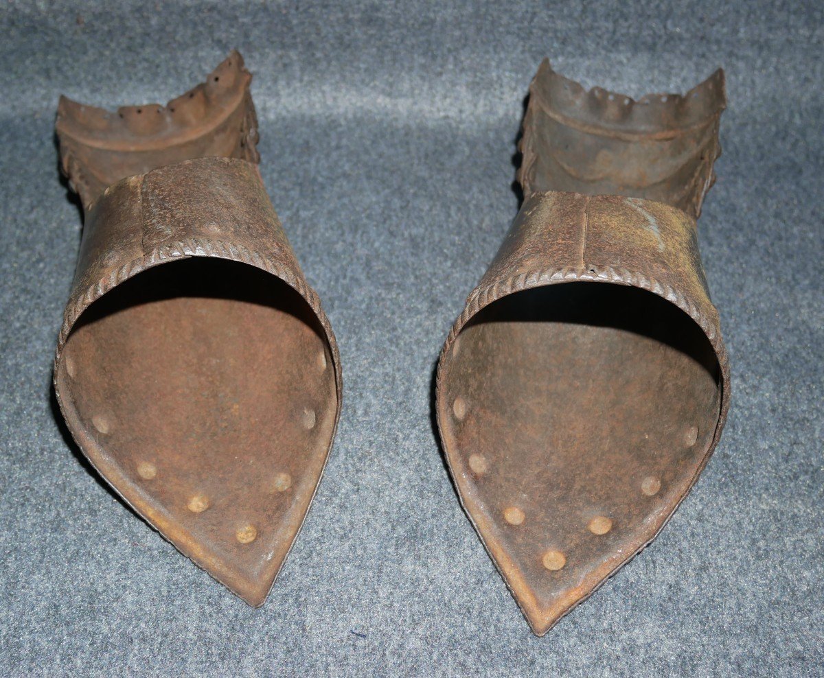 Pair Of Wrought Iron Armor Gauntlets, Toledo, Viollet Le Duc, XIXth Century-photo-1