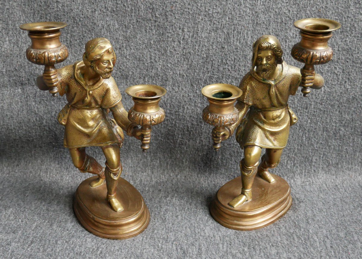 Paire De Bougeoirs Néo-gothiques En Bronze, Personnages Porte-flambeaux, Chasseurs, XIXème-photo-3