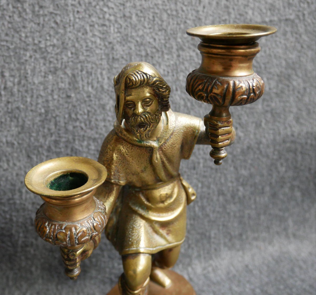 Paire De Bougeoirs Néo-gothiques En Bronze, Personnages Porte-flambeaux, Chasseurs, XIXème-photo-4