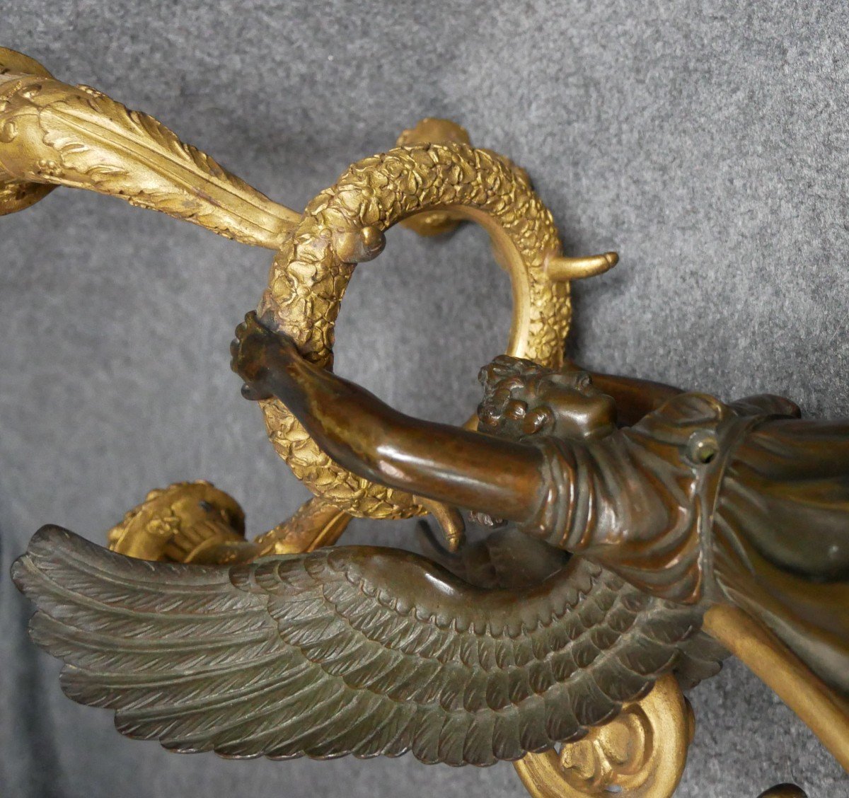 Importante Torchère Empire En Bronze doré à Deux Patines, Victoire Ailée, Thomire, XIXème-photo-3