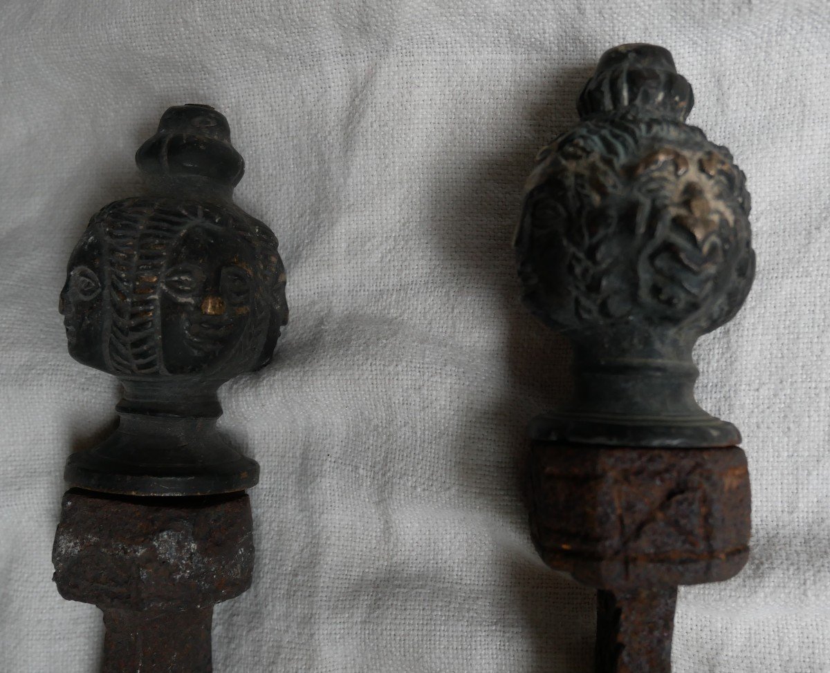 Wrought Iron And Bronze Andiron Elements, Decorated With Women's Heads, 17th Century-photo-3