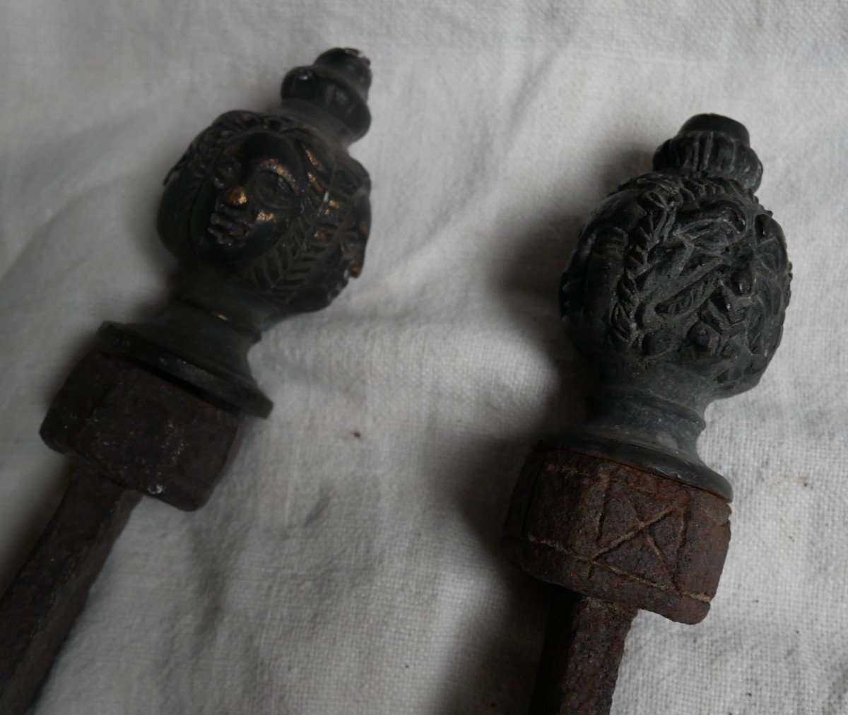 Wrought Iron And Bronze Andiron Elements, Decorated With Women's Heads, 17th Century-photo-4