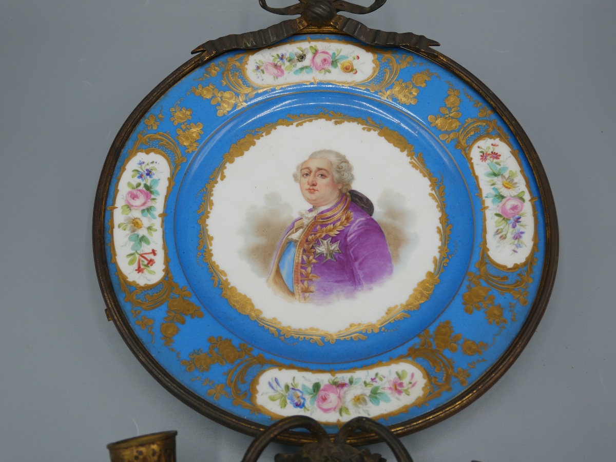 Sèvres, Porcelain Plate, Portrait Of Louis XVI, Bronze Frame With Two Candleholders, 19th Century-photo-1